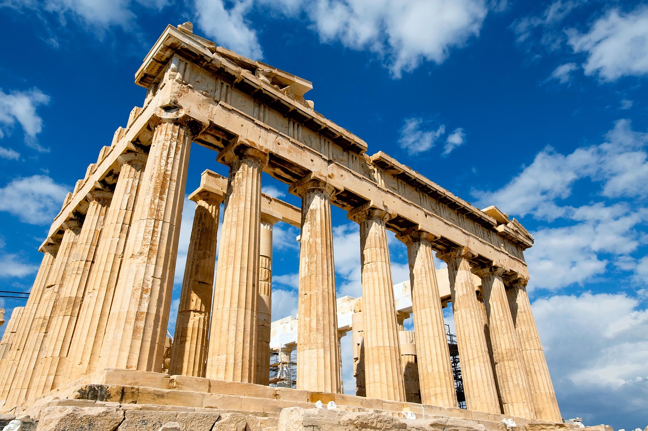 Should You Book Everything in Advance for Your Trip?